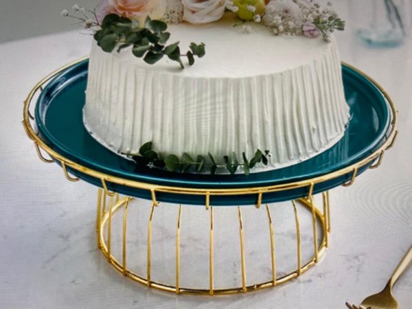 Shop Cake Stand with Green Cake Table Top - All About Baking